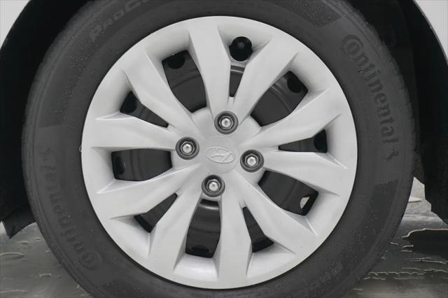 2021 Hyundai Accent SE