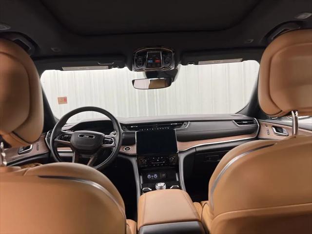 2025 Jeep Grand Cherokee L Summit 4x4