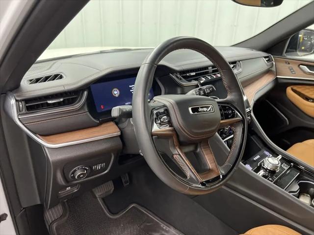 2025 Jeep Grand Cherokee L Summit 4x4