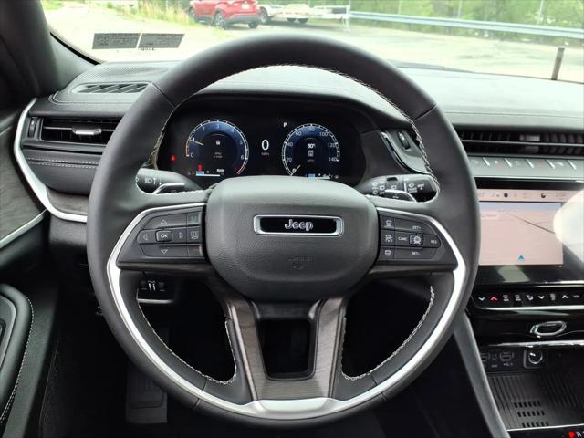 2026 Jeep Grand Cherokee L Altitude 4x4