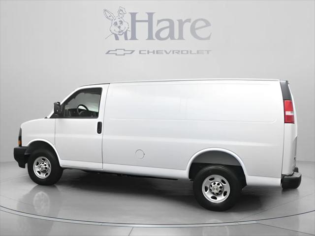 2026 Chevrolet Express Cargo Van 2500 Regular Wheelbase, WT, RWD
