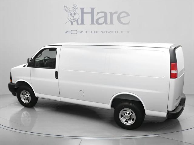 2026 Chevrolet Express Cargo Van 2500 Regular Wheelbase, WT, RWD
