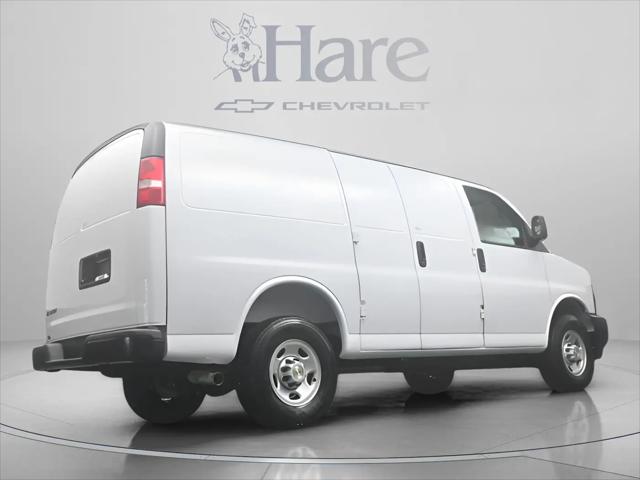 2026 Chevrolet Express Cargo Van 2500 Regular Wheelbase, WT, RWD