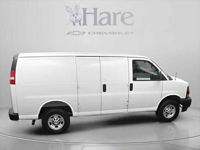 2026 Chevrolet Express Cargo Van 2500 Regular Wheelbase, WT, RWD