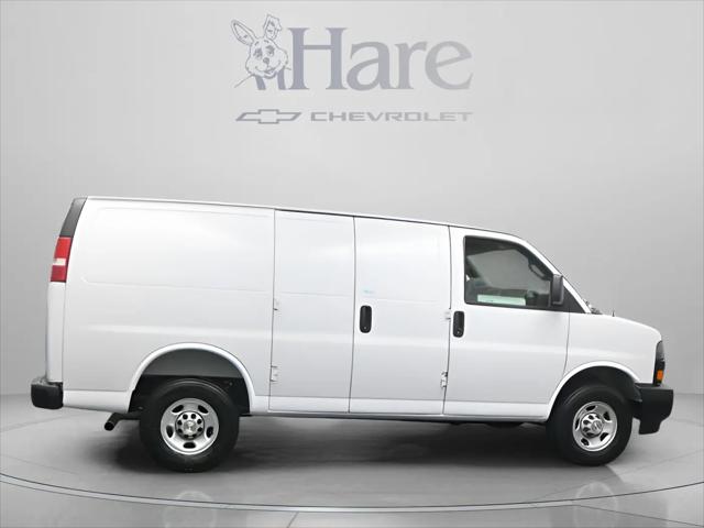 2026 Chevrolet Express Cargo Van 2500 Regular Wheelbase, WT, RWD