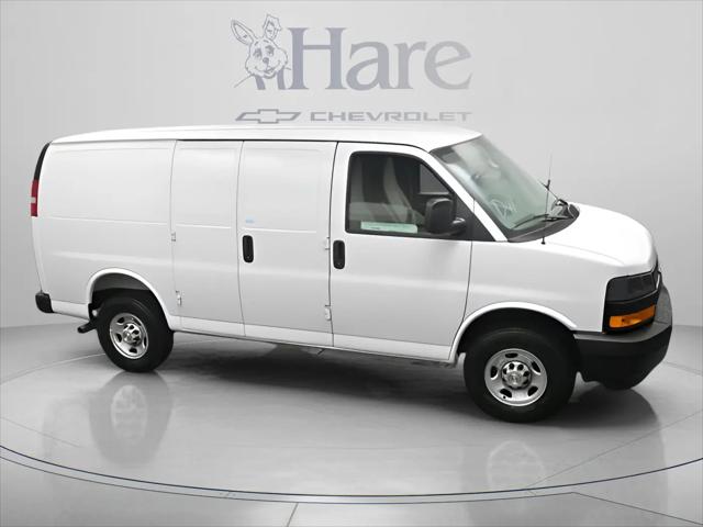 2026 Chevrolet Express Cargo Van 2500 Regular Wheelbase, WT, RWD