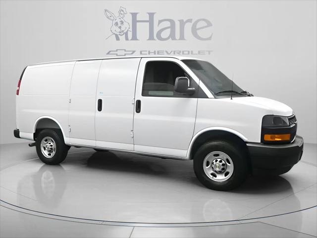 2026 Chevrolet Express Cargo Van 2500 Regular Wheelbase, WT, RWD