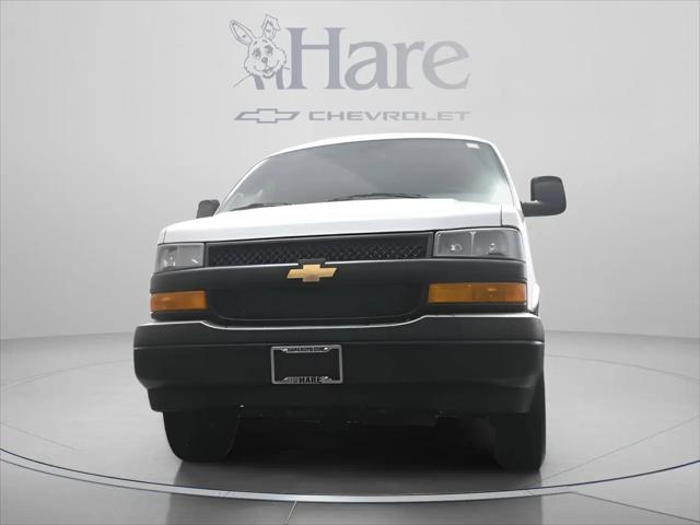 2026 Chevrolet Express Cargo Van 2500 Regular Wheelbase, WT, RWD