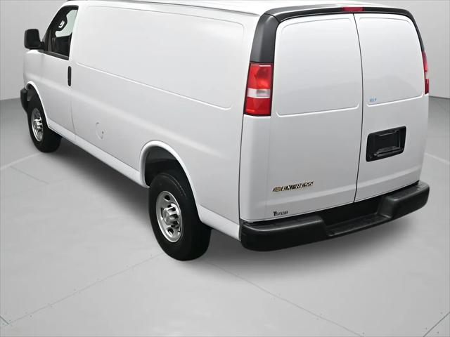 2026 Chevrolet Express Cargo Van 2500 Regular Wheelbase, WT, RWD