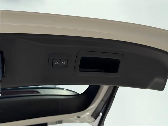 2025 Mazda CX-70 Premium Package