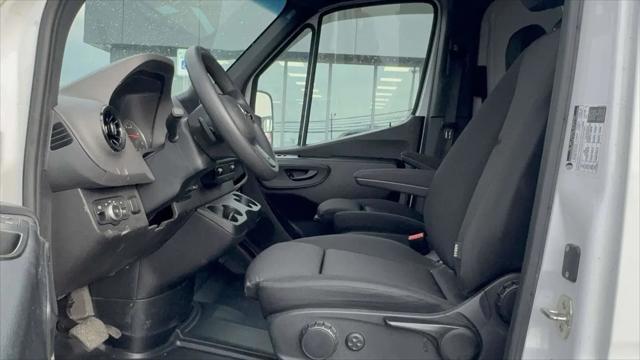 2024 Mercedes-Benz Sprinter 2500 Standard Roof 4-Cyl Diesel HO