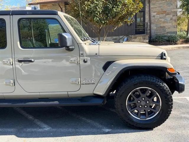 2022 Jeep Gladiator Overland