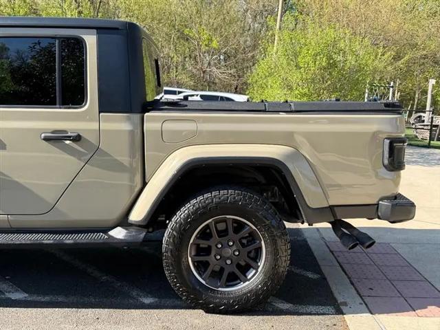2022 Jeep Gladiator Overland
