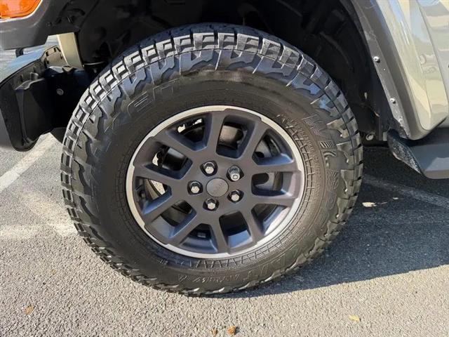 2022 Jeep Gladiator Overland