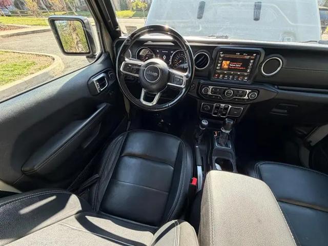 2022 Jeep Gladiator Overland