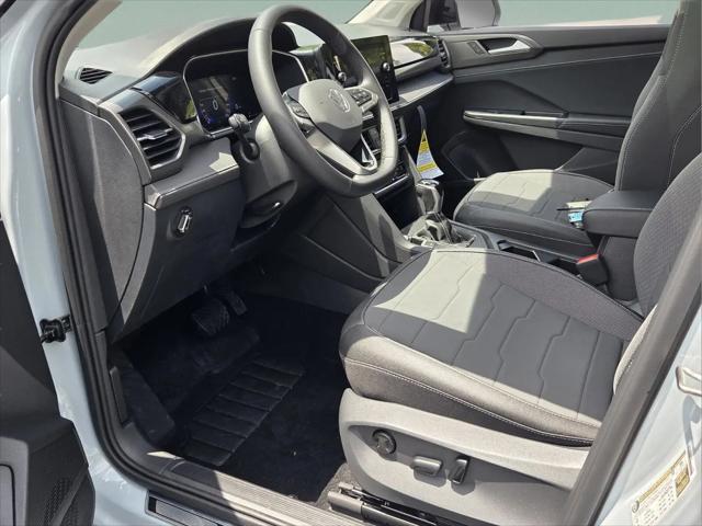 2026 Volkswagen Taos SE Black