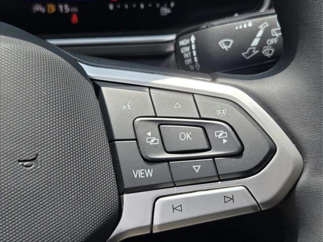 2026 Volkswagen Taos SE Black
