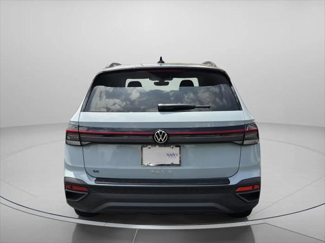 2026 Volkswagen Taos SE Black