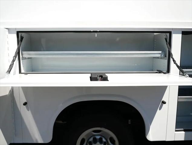 2026 Chevrolet Express Cutaway Work Van