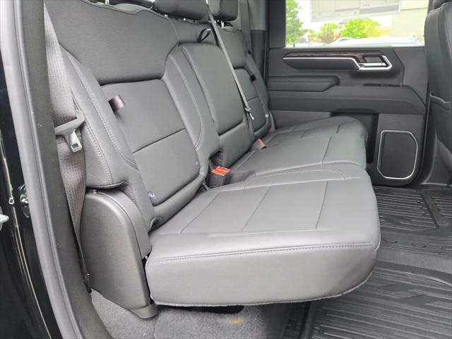 2026 GMC Sierra 2500HD Crew Cab, Standard Bed, SLT, 4WD
