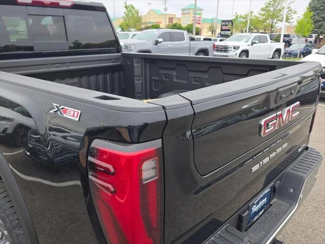 2026 GMC Sierra 2500HD Crew Cab, Standard Bed, SLT, 4WD