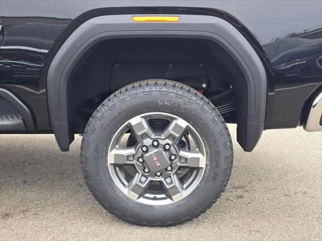 2026 GMC Sierra 2500HD Crew Cab, Standard Bed, SLT, 4WD