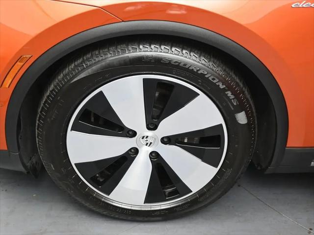 2024 Porsche Macan Electric 4