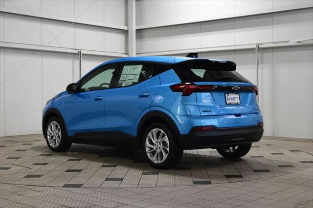 2027 Chevrolet Bolt LT FWD
