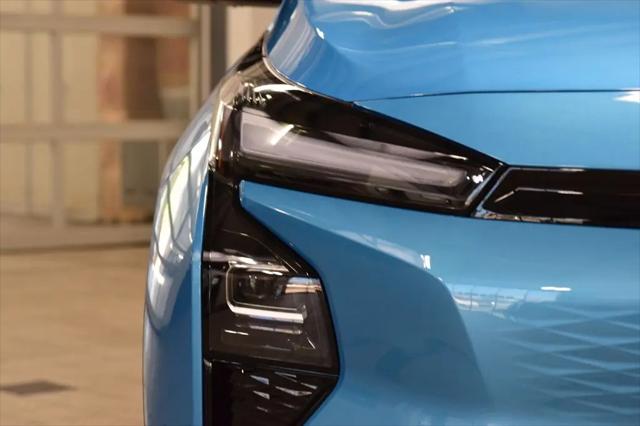 2027 Chevrolet Bolt LT FWD
