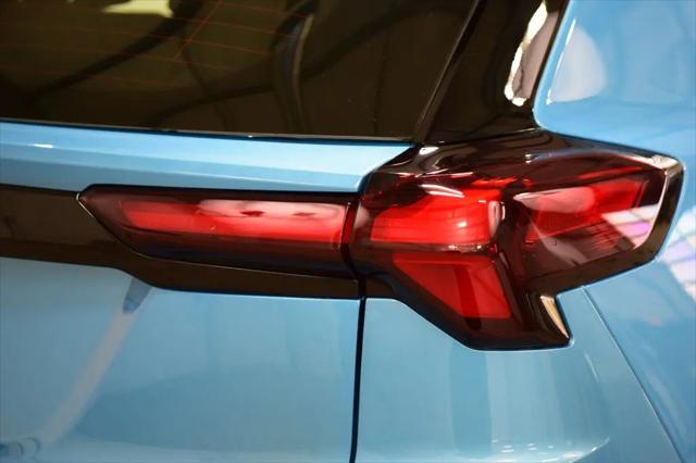 2027 Chevrolet Bolt LT FWD