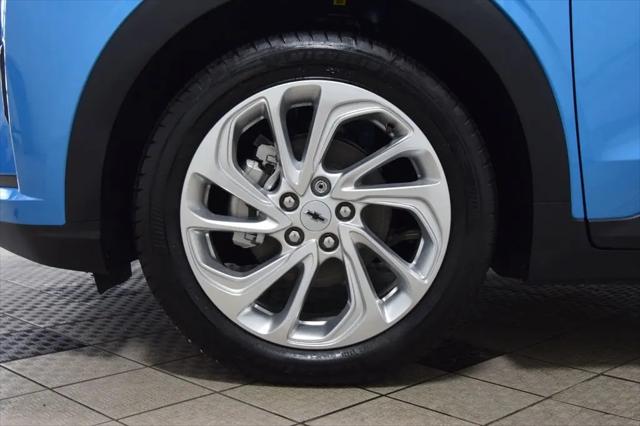 2027 Chevrolet Bolt LT FWD