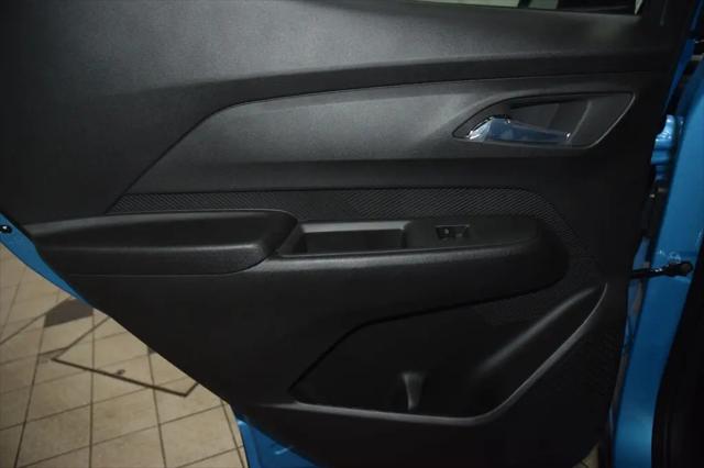 2027 Chevrolet Bolt LT FWD