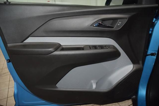 2027 Chevrolet Bolt LT FWD