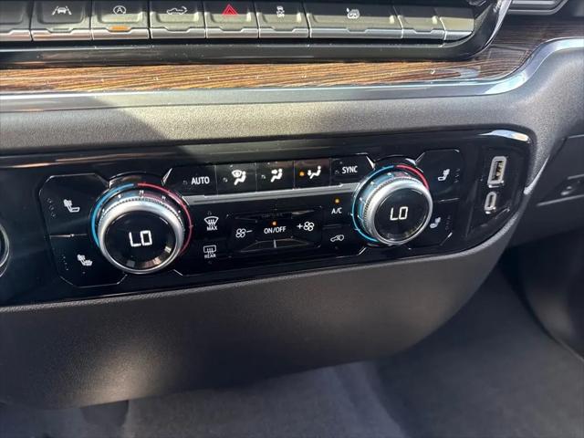 2022 GMC Sierra 1500 4WD Crew Cab Short Box Elevation