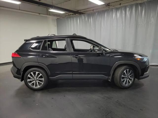 2023 Toyota Corolla Cross XLE