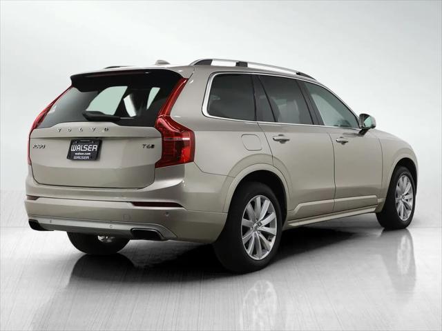 2016 Volvo XC90 T6 Momentum