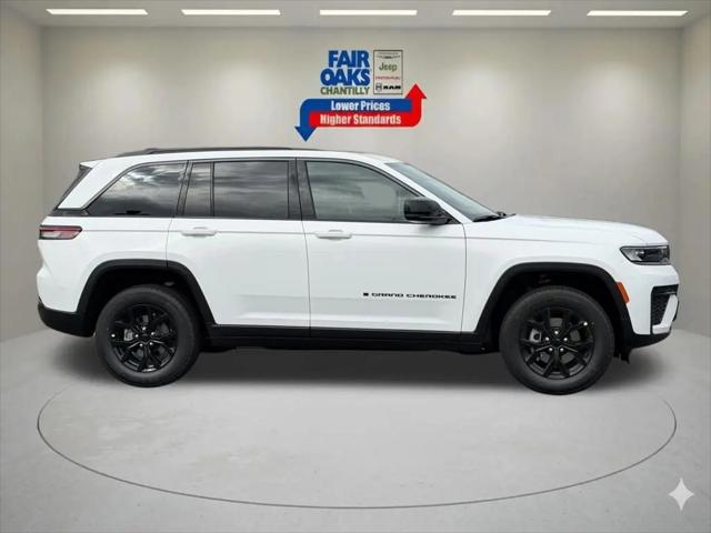 2026 Jeep Grand Cherokee Altitude 4x4