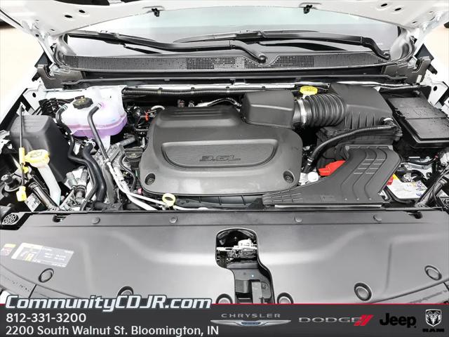 2026 Chrysler Pacifica Select AWD
