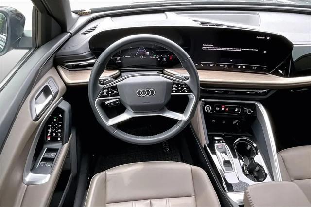 2025 Audi Q5 Premium TFSI quattro S tronic