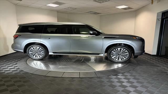 2026 INFINITI QX80 LUXE