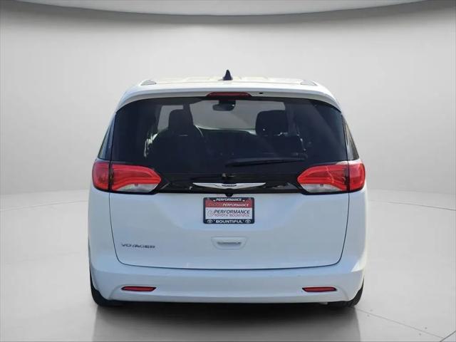 2023 Chrysler Voyager LX