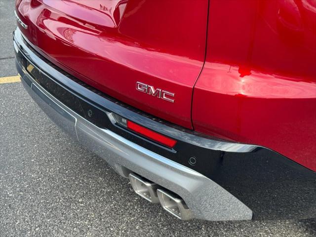 2026 GMC Acadia Denali AWD