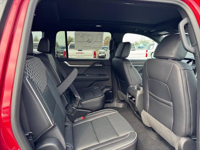2026 GMC Acadia Denali AWD