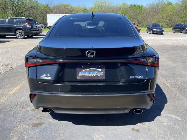 2021 Lexus IS 300 Base 4dr Sedan
