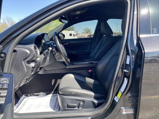 2021 Lexus IS 300 Base 4dr Sedan