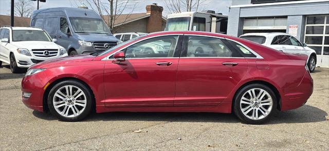 2013 Lincoln MKZ Base 4dr Sedan
