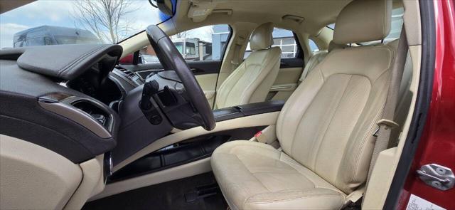 2013 Lincoln MKZ Base 4dr Sedan