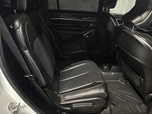 2022 Jeep Grand Cherokee L Overland 4x4