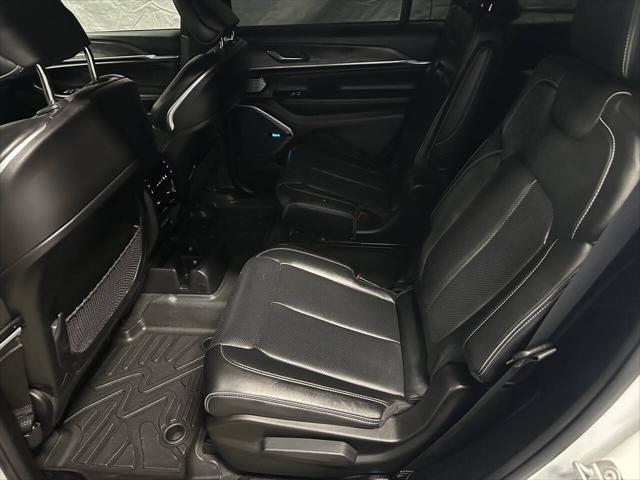 2022 Jeep Grand Cherokee L Overland 4x4
