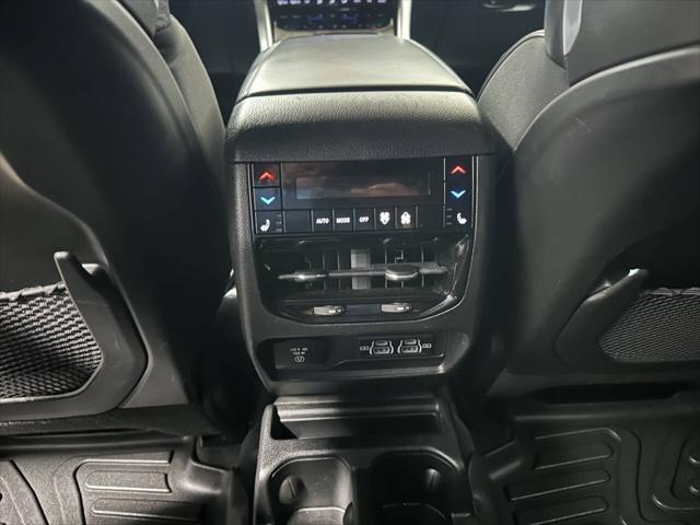 2022 Jeep Grand Cherokee L Overland 4x4